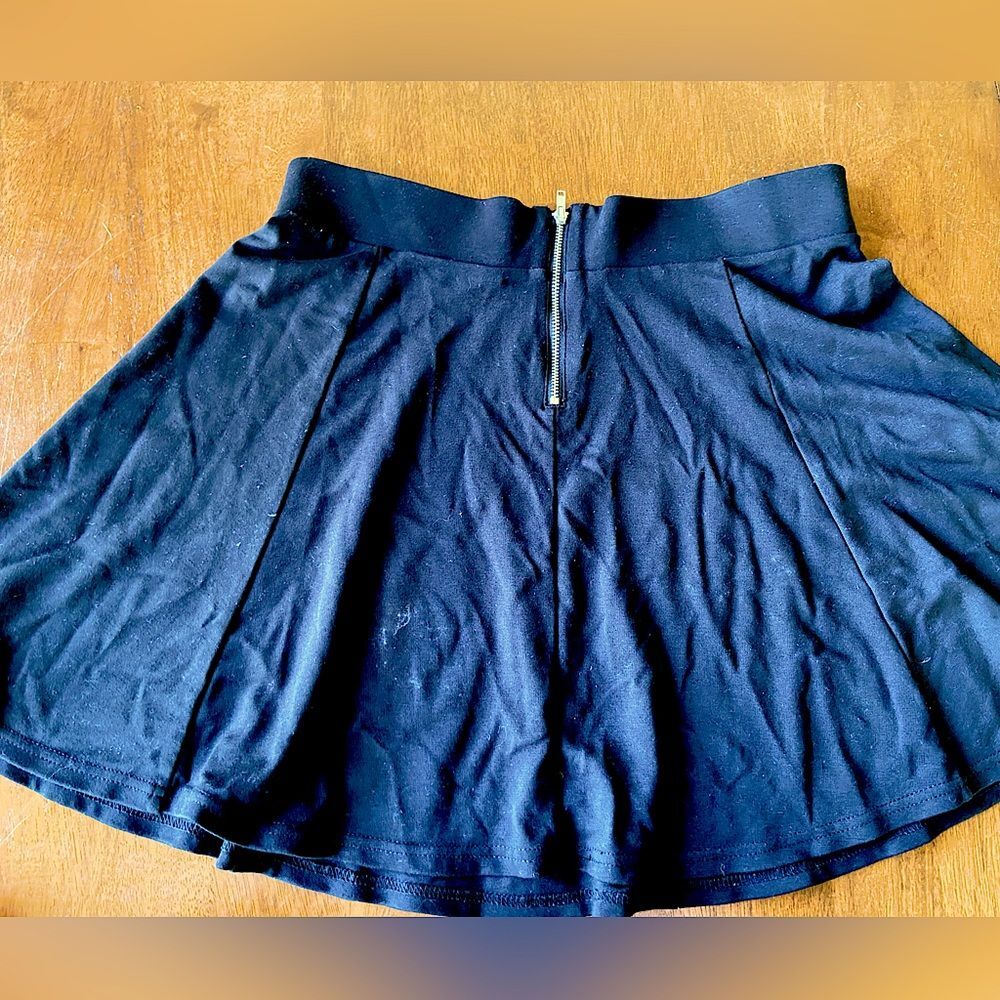 Black H&M skirt